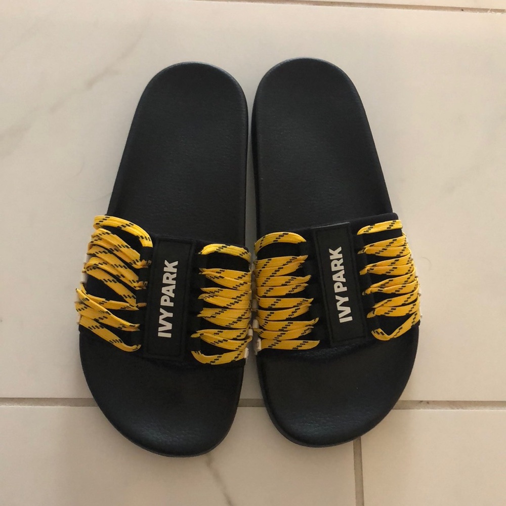 Ivy park yellow n blk lacer slides sandals sz 7